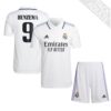 10241 PACK REAL MADRID DOMICILE BENZEMA. ENSEMBLE ADULTE MAILLOT ET SHORT 2022 2023