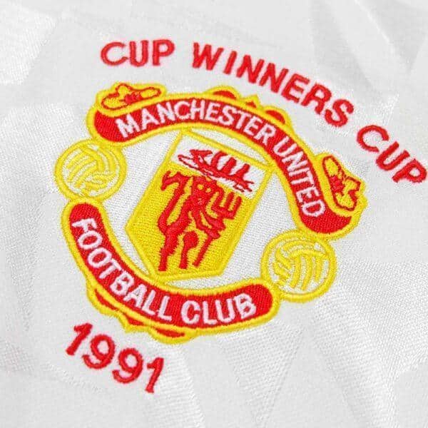 MAILLOT RETRO MANCHESTER UNITED DOMICILE MANCHES LONGUES VAINQUEUR COUPE DES COUPES 1990-1991