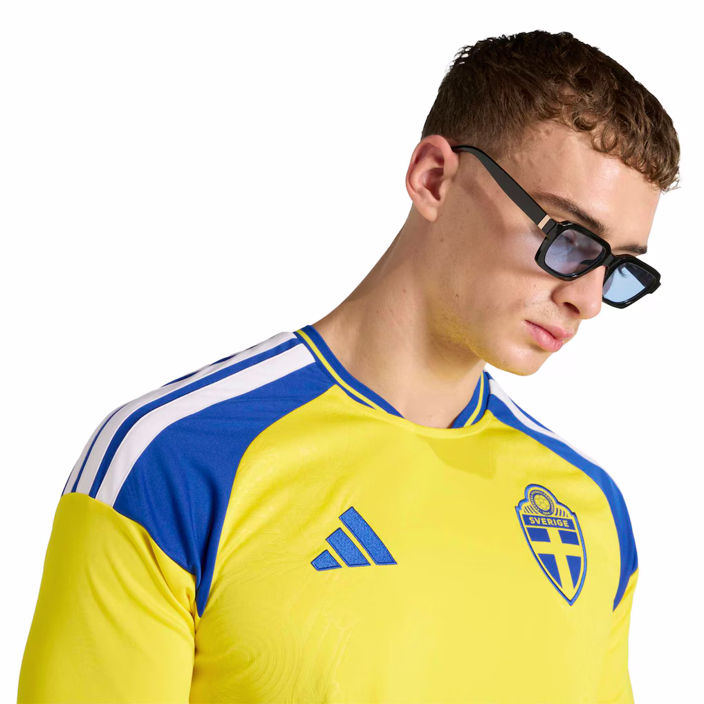 MAILLOT SUEDE DOMICILE 2026-2027 MAILLOT SUEDE DOMICILE 2026-2027